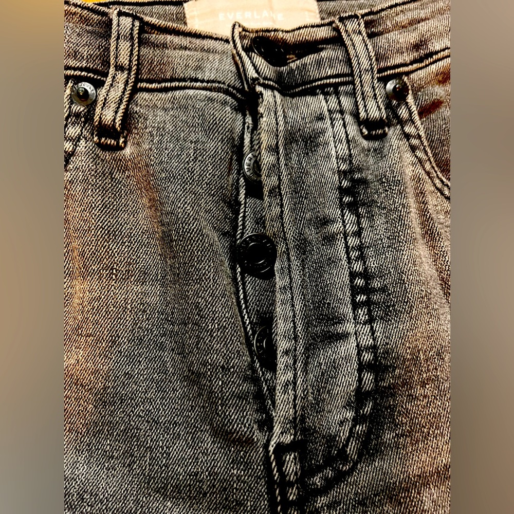 Everlane cigarette anklepant jeans. Discontinued. Size 26 easily fits 27